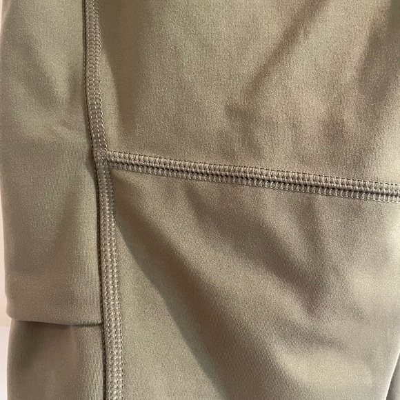 💚🍀🥝Target All in Motion Brush Sculpt Hi-Rise Leggings / Moss Green 💚🍀🥝 - S - Picture 6 of 7